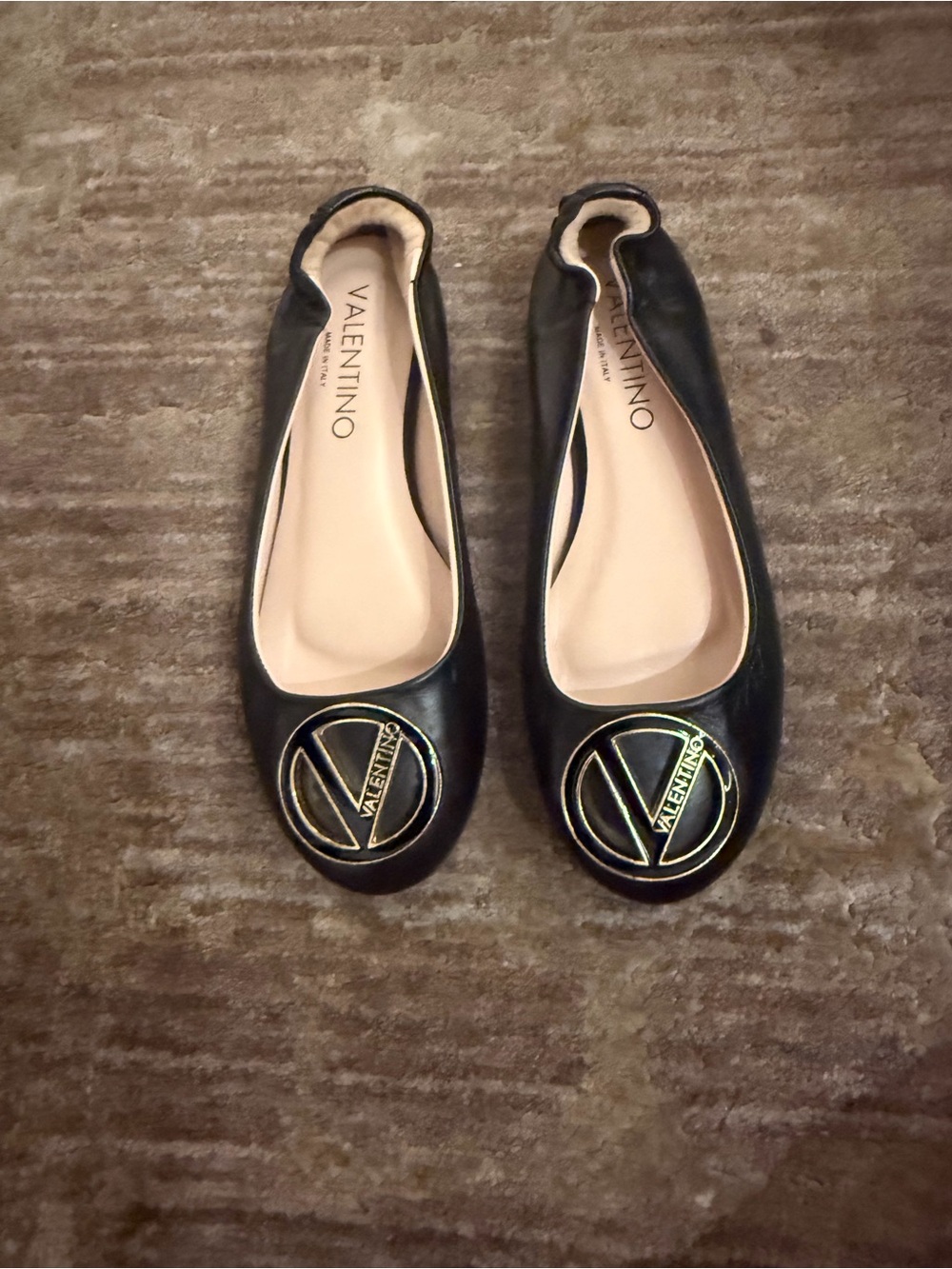 Valentino Black Leather Logo Ballet Flats - Picture 2 of 4